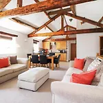 Holiday home Carleton Mill *