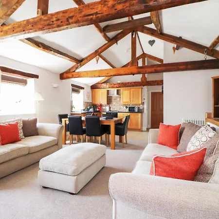 Holiday home Carleton Mill *