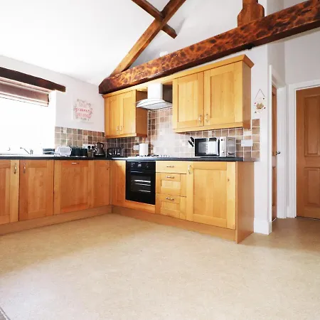 Holiday home Carleton Mill