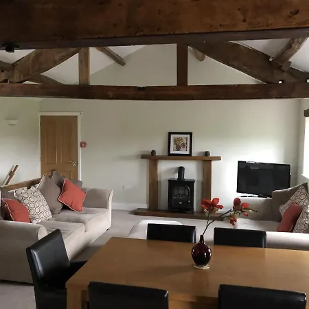 Holiday home Carleton Mill *